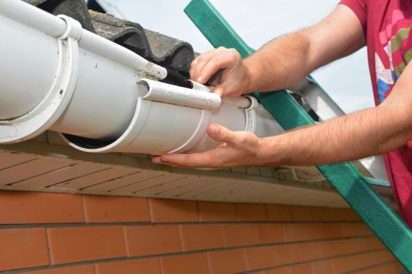 Cost of Large Gutter Repair in Titusville